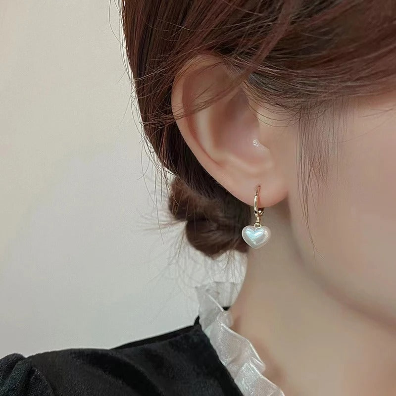 Classic Design Pearl Heart Hoop Earrings Fashion Jewelry for Women and Girls