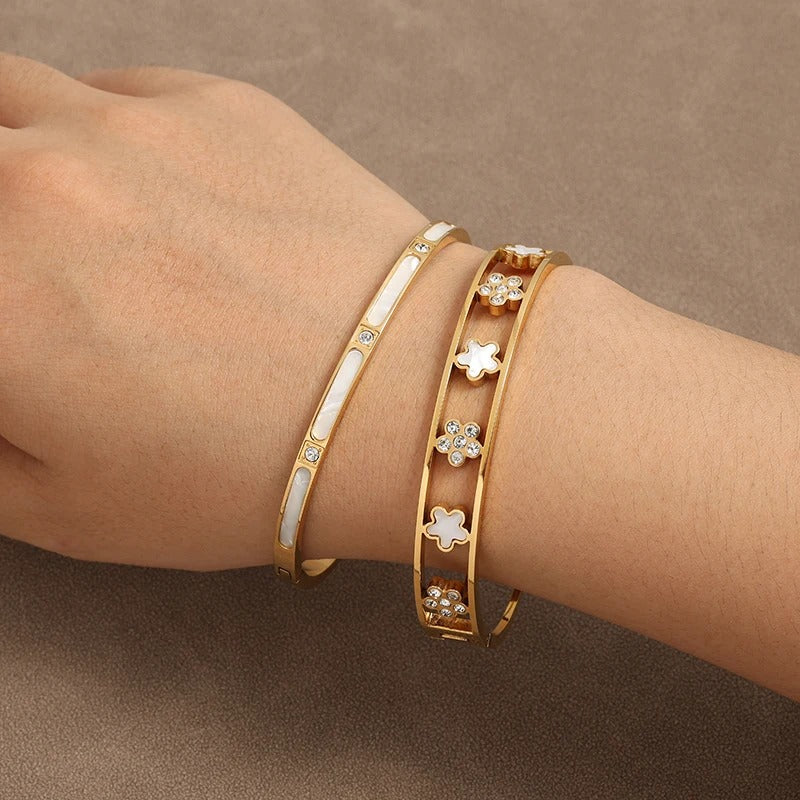 Sweet And Romantic Five-leaf Flower Bracelets Suitable For Women To Wear And Match Fashion Jewelry For Summer Travel