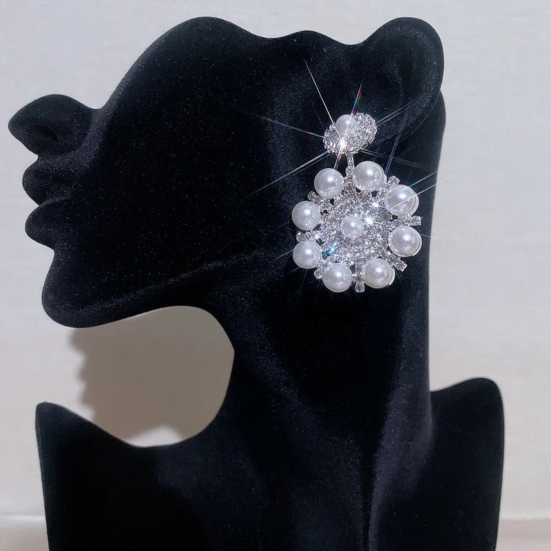 Oversized Simulated Pearl Drop Earrings for Women Silver Color Rhinestone Flower Pendant Earrings Wedding Party Jewelry