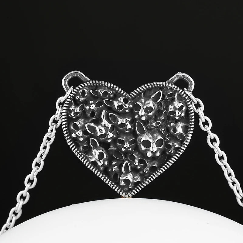 2025 New More Cat Heart Pendant Necklace Fashion Metal Glass Face Fine Chain Jewelry Man Women Couple Gift Accessories