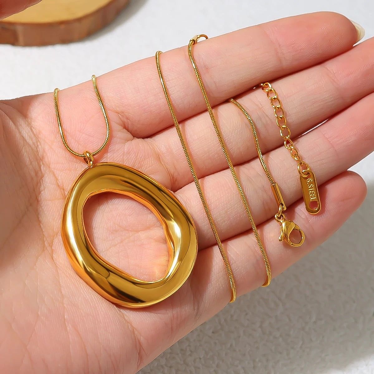 Stainless Steel Irregular Pendant Necklace for Women Snake Bone Chains Trendy 18K Gold Plated Jewelry