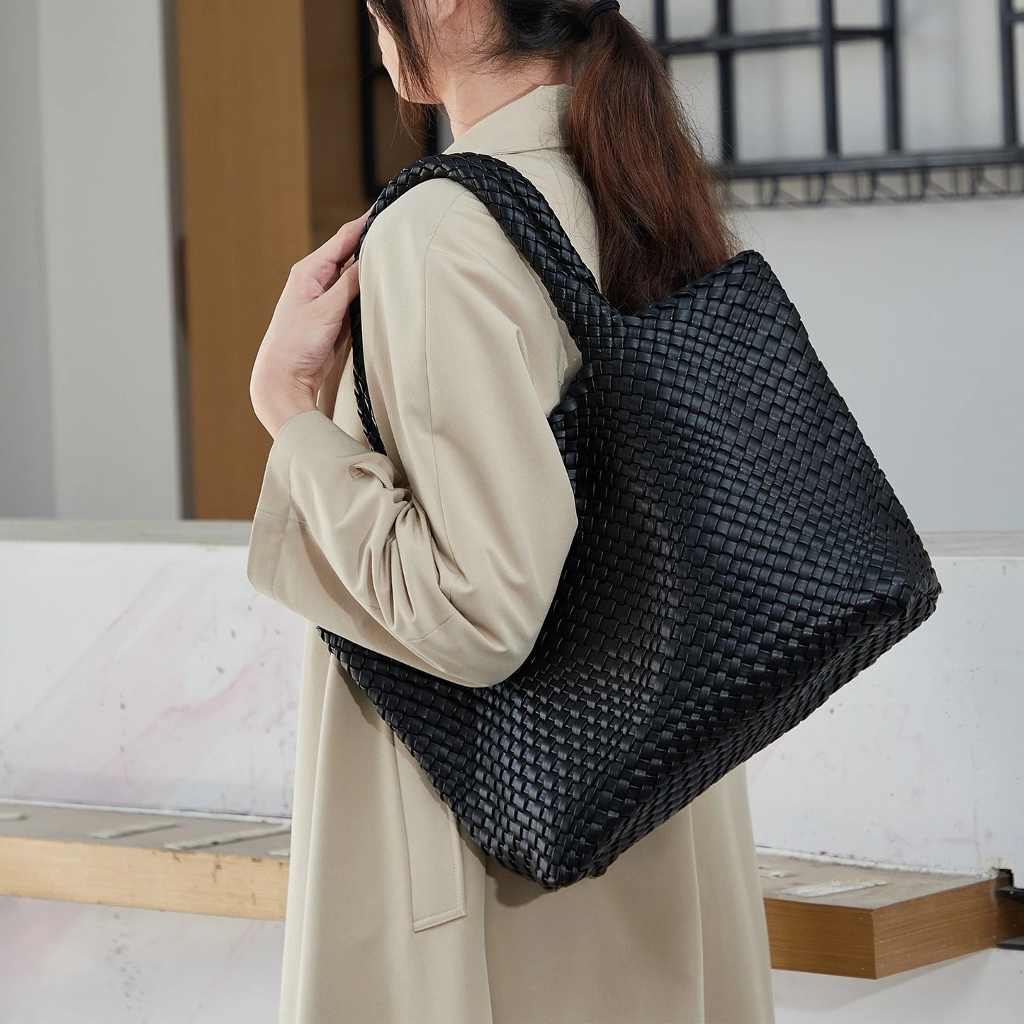 Woven Vegan Leather Tote Bag for Women Summer Shoulder Bag