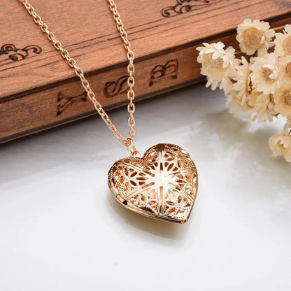 Hollow Heart Pendant Necklace for Women Geometric Charm Love Chain Clavicle Jewelry Statement Christmas Gift