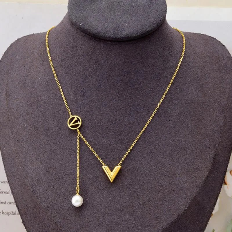 Trend Stainless Steel V Letter Necklace Earrings Jewelry Set for Women Girl Party Birthdayt Gift