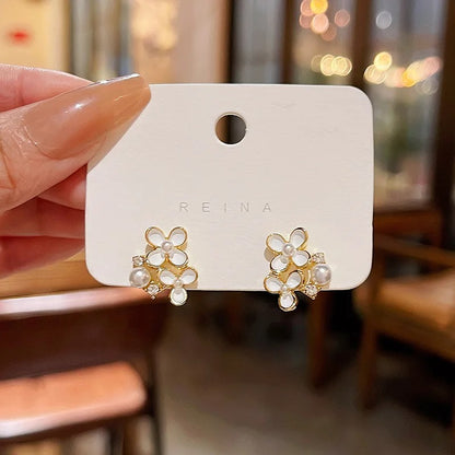 New White Enamel Oil Flower Stud Earrings for Women Cute Single Layer Blooming Gardenia Earrings Trendy Party Small Jewelry