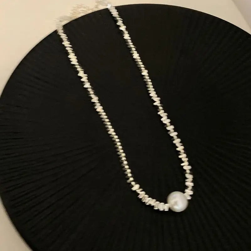 Vintage Imitated Pearl Pendant Necklace Exquisite Silver Color Geometric Beaded Neck Chain for Women Korean Fashion Jewelry