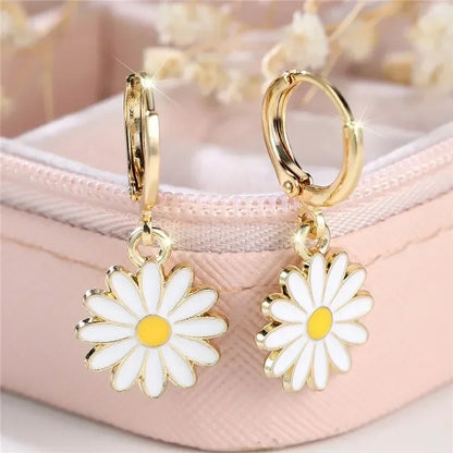 Gold Daisy Sunflower Hoop Earrings – Elegant Dangle Hoops for Women, Everyday & Bridesmaid Jewelry 🌼✨