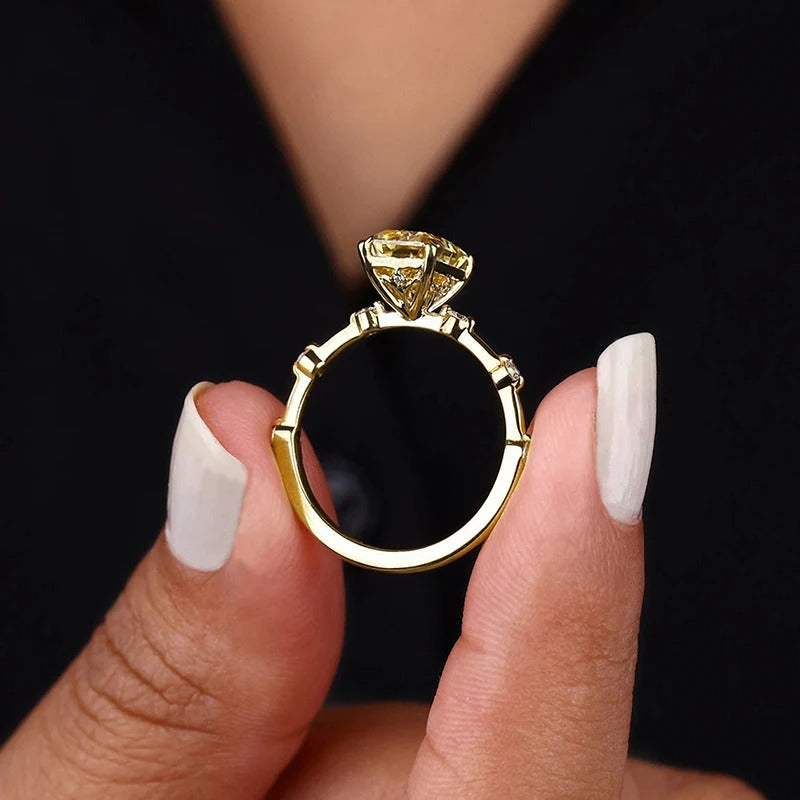 Yellow Cubic Zirconia Women Rings Temperament Elegant Engagement Wedding Party Accessories New Fashion Jewelry