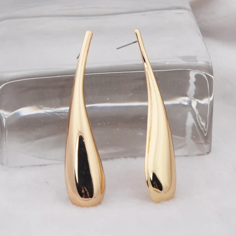 Women’s Long Water Drop Earrings Golden Metal Vintage Dangle
