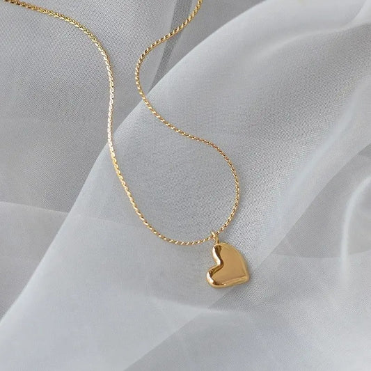 Stainless Steel Love Heart Pendant Necklace For Women 2025 New Trendy Temperament Simple Neck Chain Jewelry Gift Choker