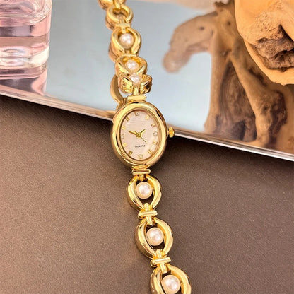 Elegant Oval Vintage Ladies Quartz Watch with Shell Bead Bracelet Luxury Minimalist Design