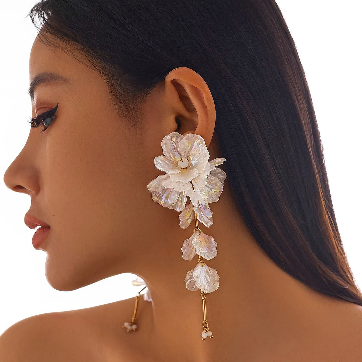 Elegant White Petal Flower Earrings Women Hanging Wedding Jewelry