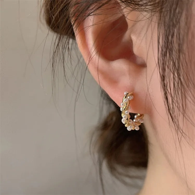 2025 Korean New Simple Temperament Circle Pearl Earrings Fashion Small Versatile Earrings Women's Jewelry