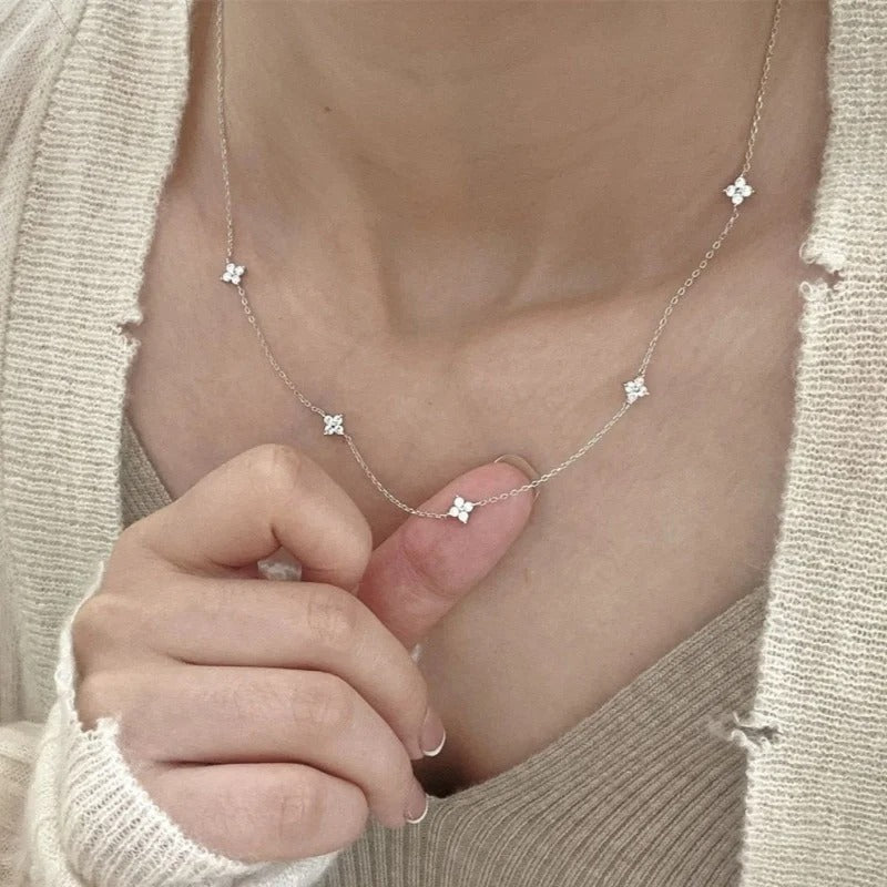 Four-Leaf Flower Zircon Necklace Elegant Lucky Choker Women