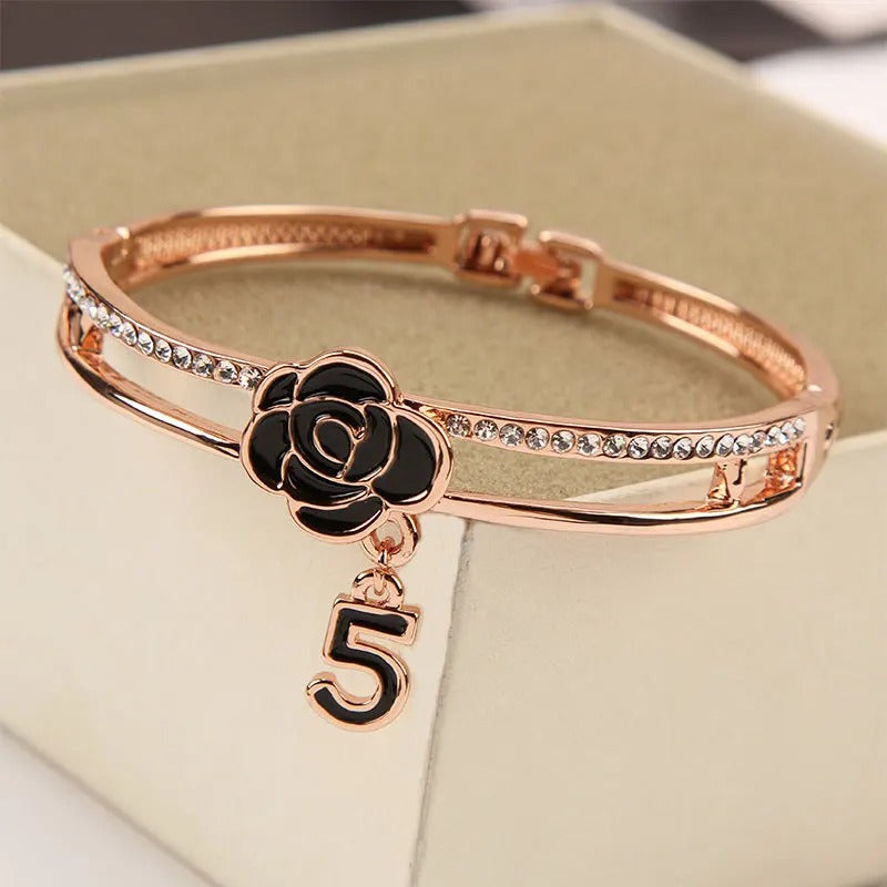 2025 Fashion bangle Vintage Summer Woman Number 5 Bracelets Luxury Jewelry