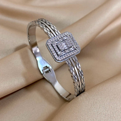 Gold-Plated Chunky Stainless Steel Cuff Rhinestone Multilayer Bracelet