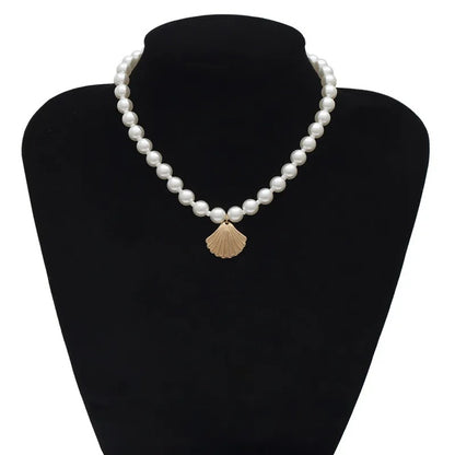 Bohemian Shell Necklace Women Cowrie Charm Beach Boho Jewelry