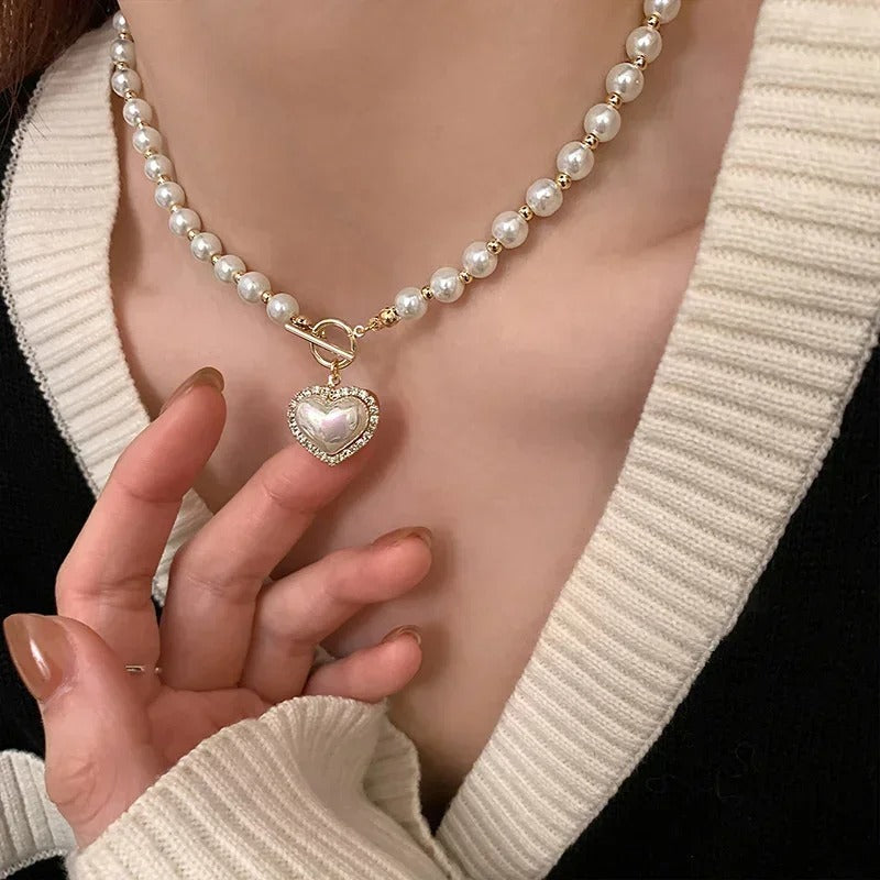 Elegant White Imitation Pearl Bead Necklace for Women Crystal Heart Shell Pendant Sweet Wedding Party Jewelry Gift