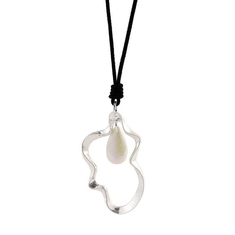 New Fashion Pendant Long Women's Simple Pearl Alloy Necklace, Sweater Chain Jewelry Accessories