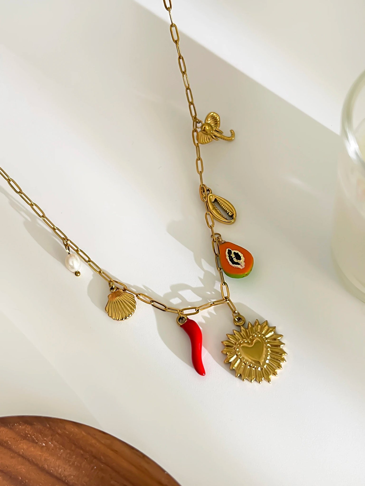 Peri'sbox Boho 18K Gold Plated Freshwater Pearl Red Enamel Pepper Shell Heart Pendant Necklace Women Beach Party Gift Waterproof