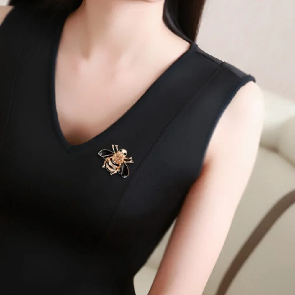 Versatile Crystal Bee Badge for Women Banquet Brooch