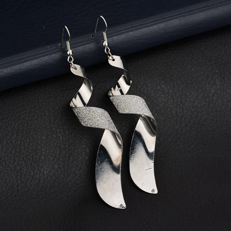 Tassel Earrings 2025 Trendy Frosted Stud Earrings Long Earring Women Sexy Girls Jewelry Fashion Punk Metal