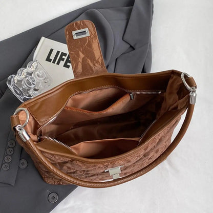 Women’s Retro Diamond Pattern Large Shoulder Bag