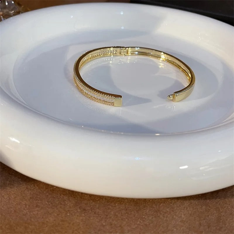 Light Luxury Open Gold Bracelet Women Summer Fashion Jewelry