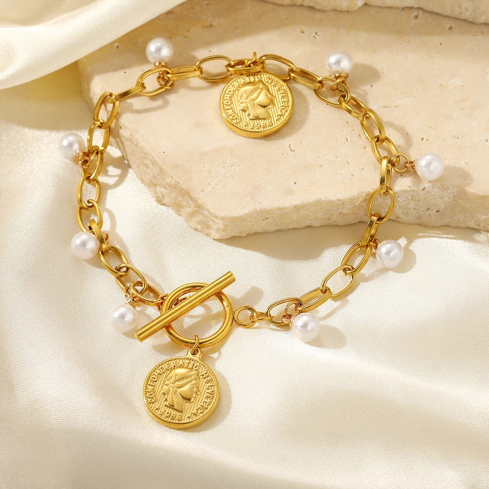 White Imitation Pearl Queen Pendant Bracelet Stainless Steel Women