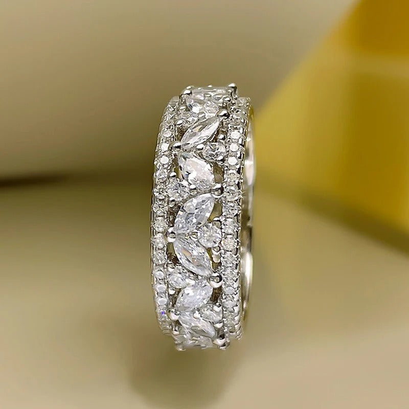 Brilliant Zirconia Women’s Wedding & Engagement Ring