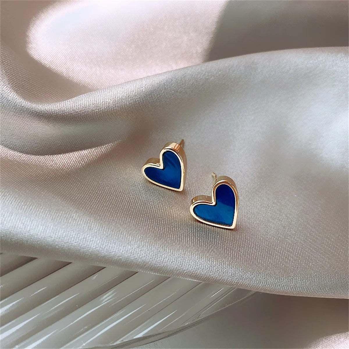 New Korean Sweet Heart Stud Earrings Women Blue Glaze Minimalist
