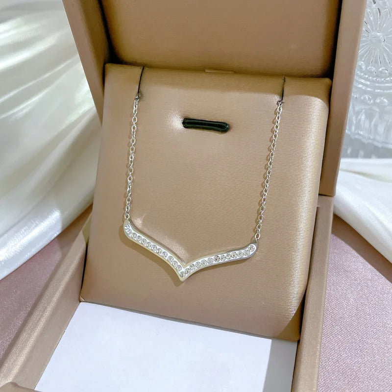 Stainless Steel Letter V Shape Pendant Necklaces For Women Shell CZ Crystal Deer Antler Clavicle Chain Chokers Christmas Gift