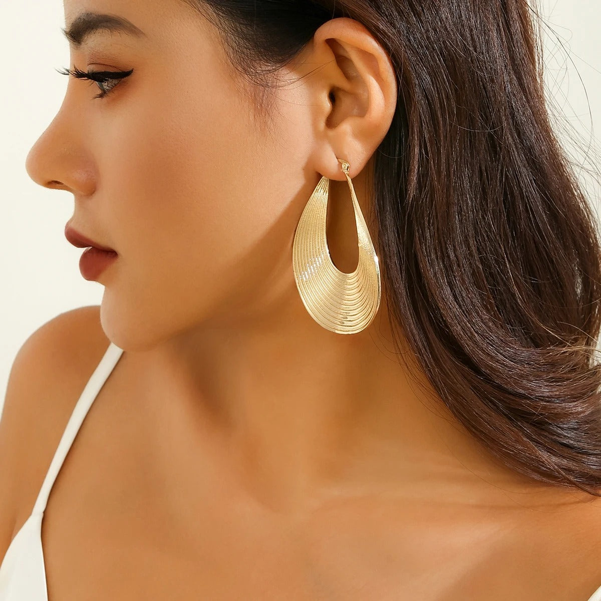 Hollow Oval Steampunk Hoop Earrings Women Gold Fashion Jewelry