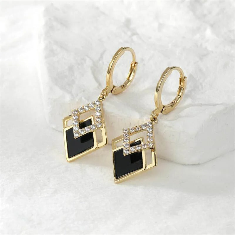 Black Rhombus Pendants Women's Hanging Earrings Gold Color Buckle Drop Earrings Rhinestone Statement Earrings Party
