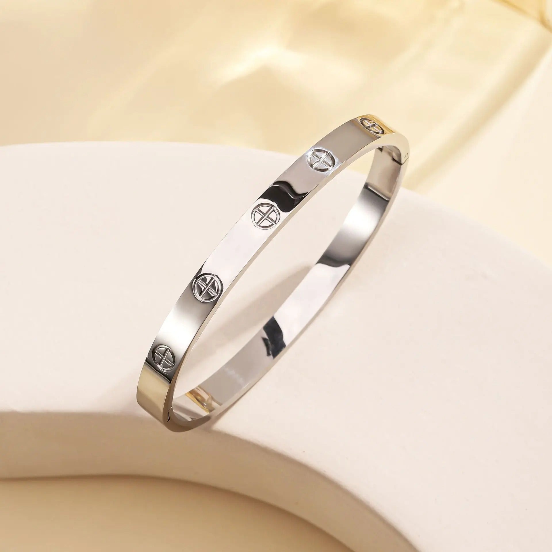 Lucky Cross Women's Bracelet Set High Quality Stainless Steel Bracelet Charm Feeling Jewelry Gift