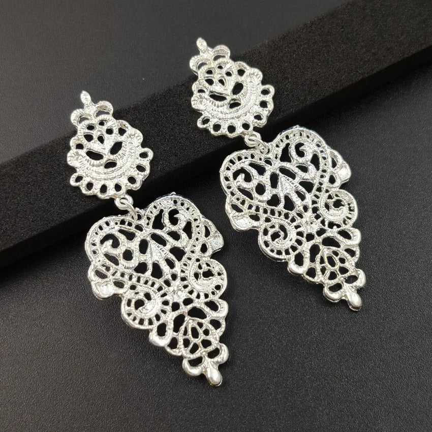 Hollow Carved Flower Drop Earrings for Women Black Gold Statement Jewelry
