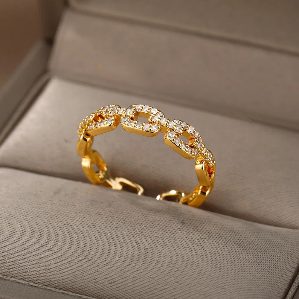 Classic Zircon Twist Chain Rings For Women Stainless Steel Elegant Couple Ring Wedding Jewelry Gift