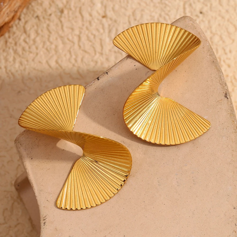 Creative S Shaped Fan Earrings Women Waterproof Fashion Jewelry Gift