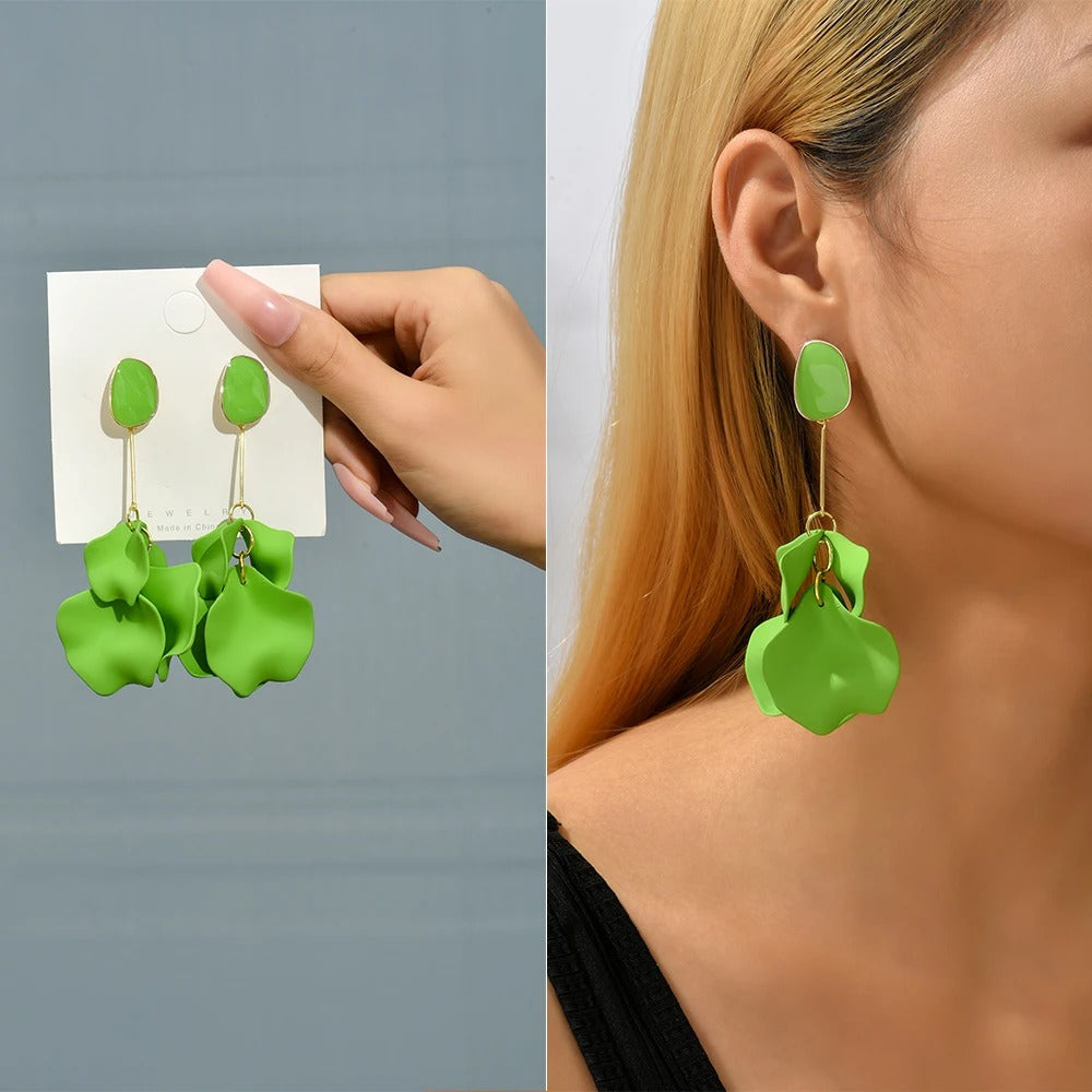 Romantic Sweet Acrylic Petal Long Dangle Drop Earrings For Women Girl 2025 Trend Luxury Fairy Grunge Pendant Jewelry Accessories
