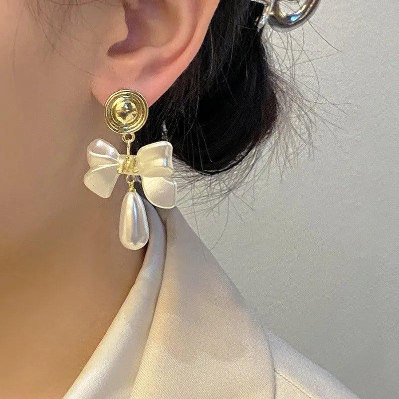French Style 925 Silver Bow Earrings with Droplet Pearl for Women Jewelry