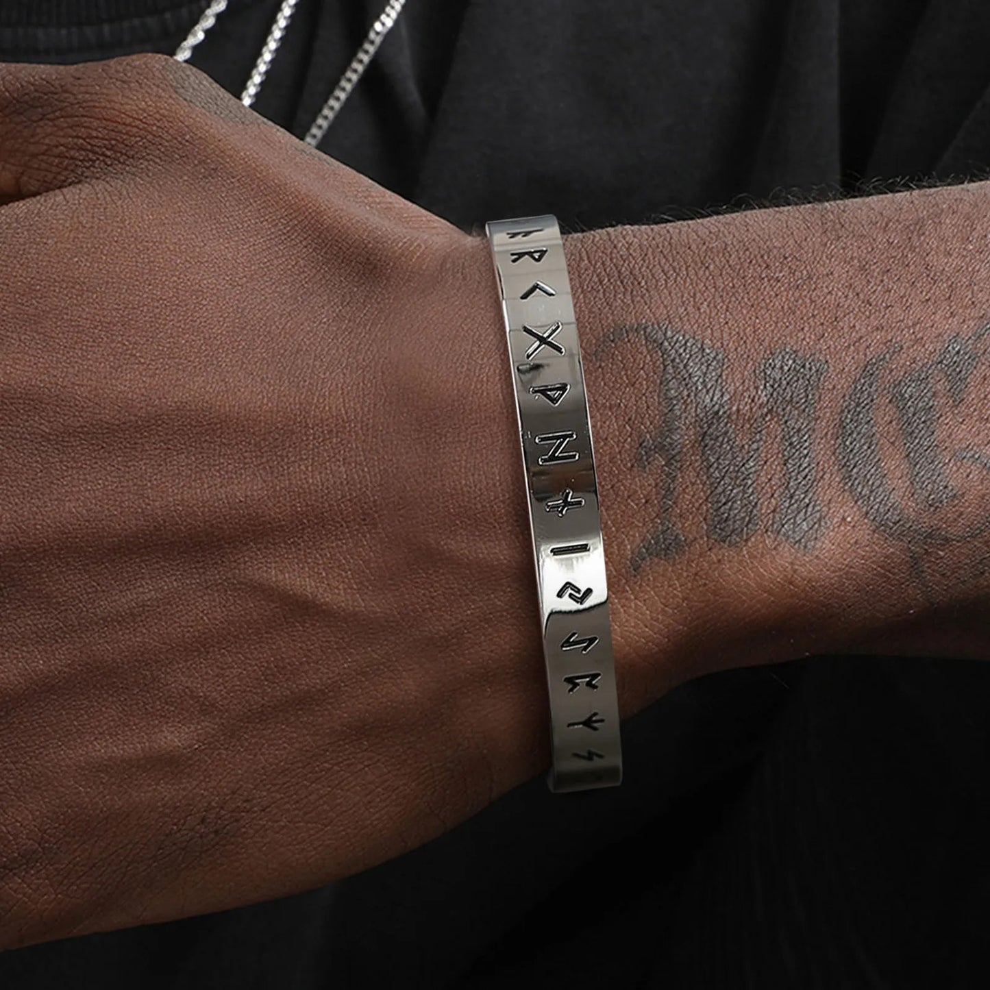 Viking Bracelets for Men Nordic Viking Rune Letters Amulet Cuff Bangle Vintage Punk Rock Boy Wristband