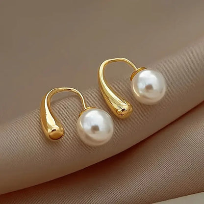 Elegant Women’s Imitation Pearl Stud Earrings Stainless Steel