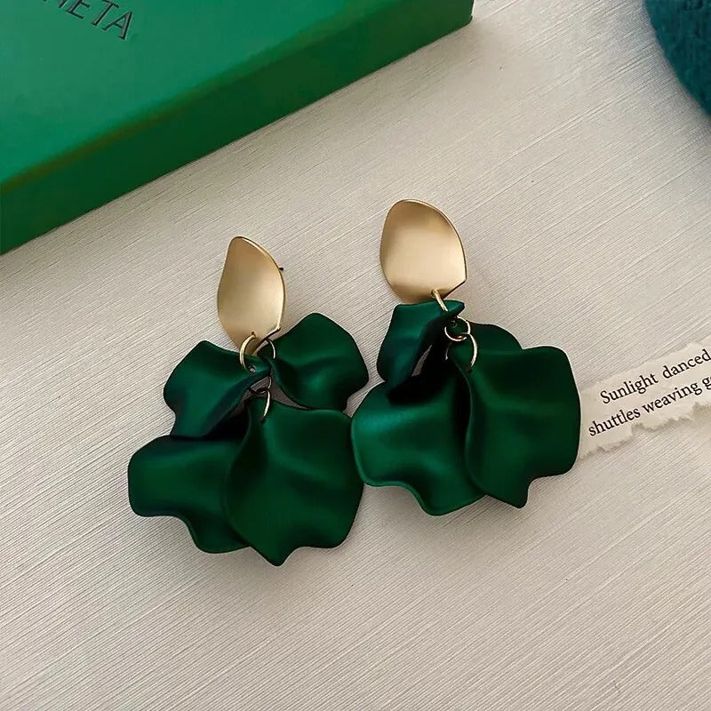 Stylish Multicolored Flower Earrings For Woman Delicate Petal Tassel Stud Earring Temperament Everyday Party Accessories