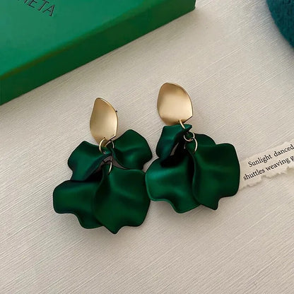 Stylish Multicolored Flower Earrings For Woman Delicate Petal Tassel Stud Earring Temperament Everyday Party Accessories