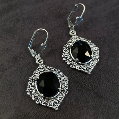 Delicate Design Drop Earrings for Women Vintage Style Black Stone Dangle Earrings Female Party Accessories
