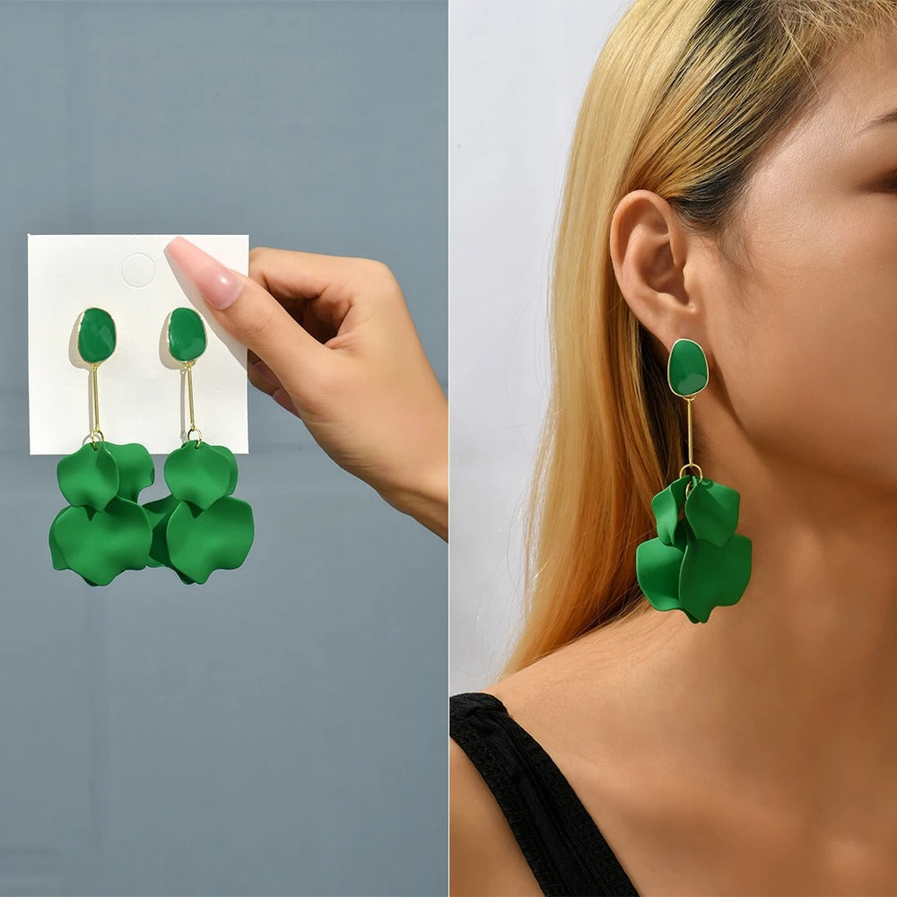Romantic Sweet Acrylic Petal Long Dangle Drop Earrings For Women Girl 2025 Trend Luxury Fairy Grunge Pendant Jewelry Accessories