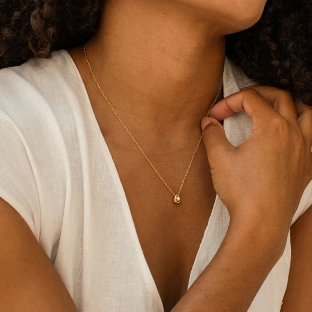 eManco Gold Plated Water Drop Pendant Necklace for Women