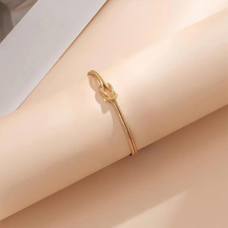 14K Gold Plated Love Knot Infinity Bracelet for Women Adjustable