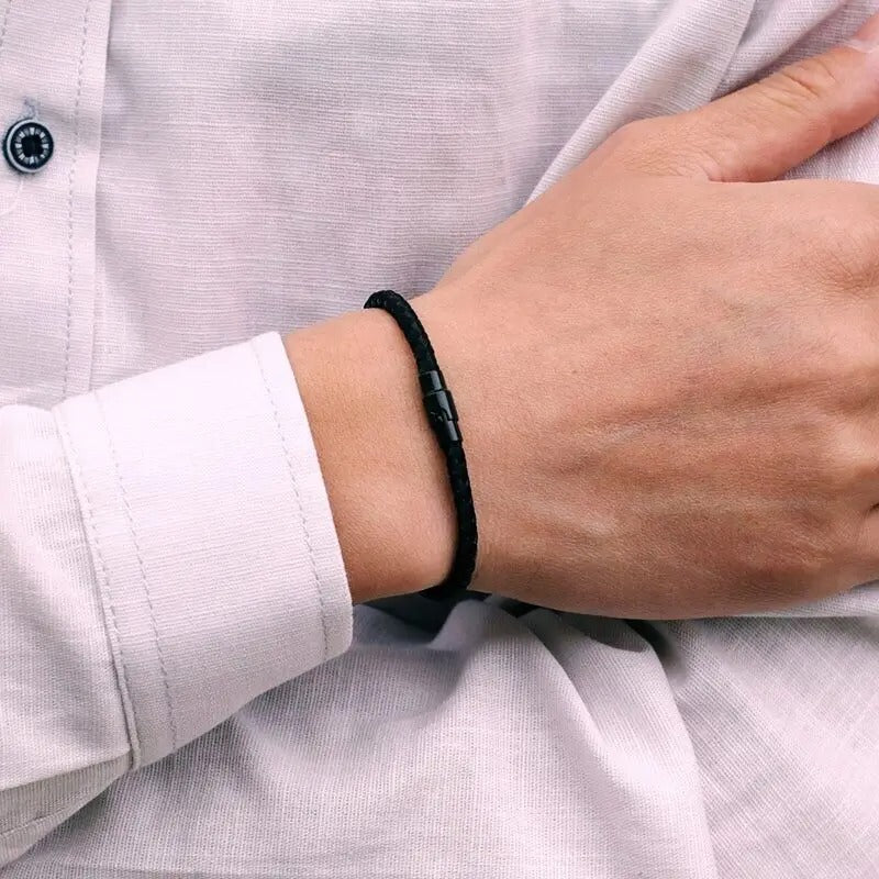 Magnetic Red Rope Bracelet Men Women Couple Wealth Prosperity Gift