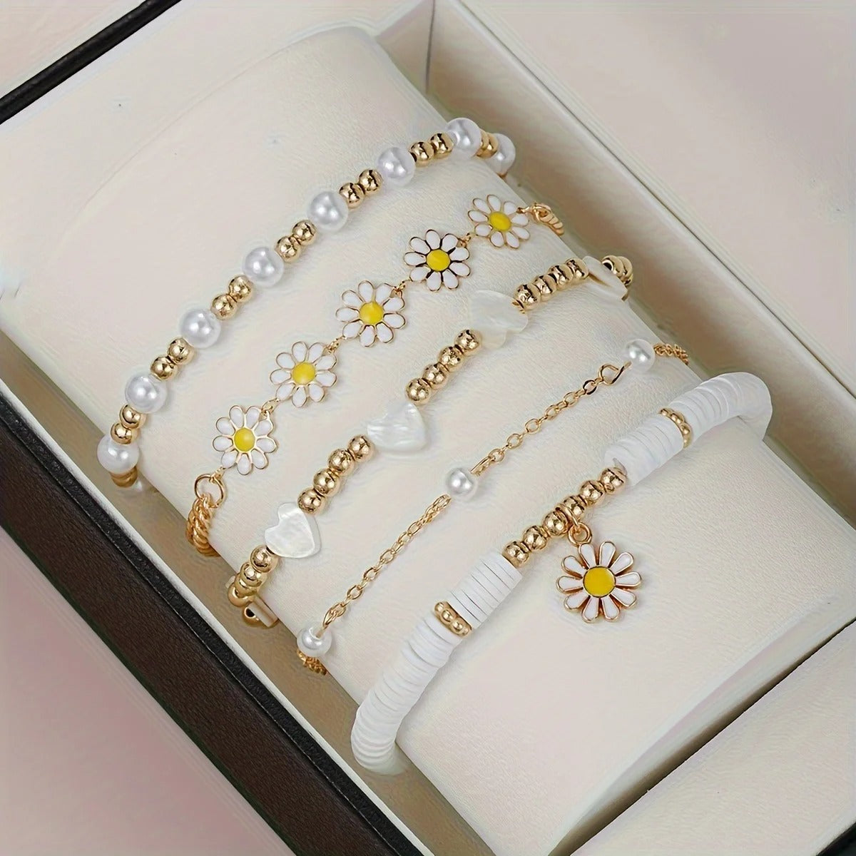 4-Pc Vintage Daisy Pearl Bracelet Set for Women Bohemian Style